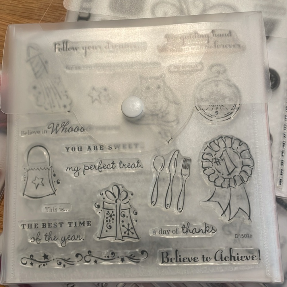 Close to my Heart decorative stamps. Set of 15 with the holders and tweezers. - Picture 15 of 16